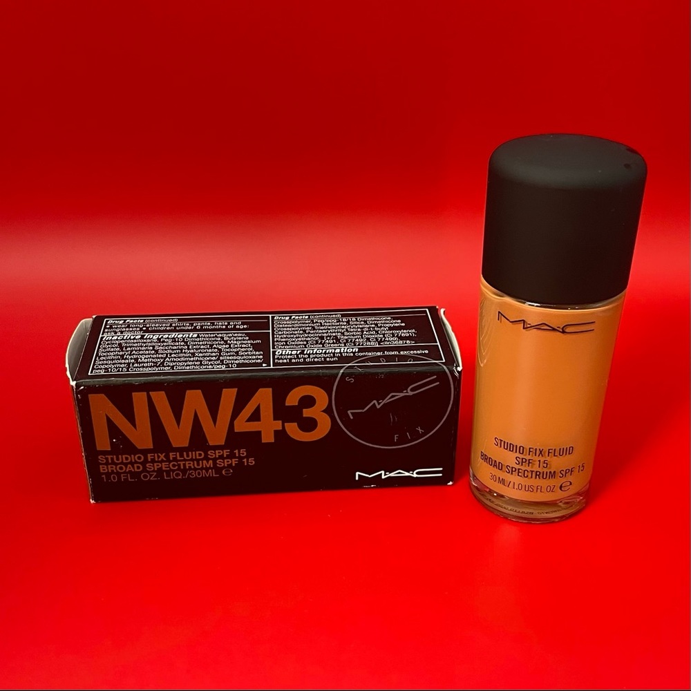 NEW|MAC Cosmetics Studio Fix Fluid SPF 15 Foundation - NW43